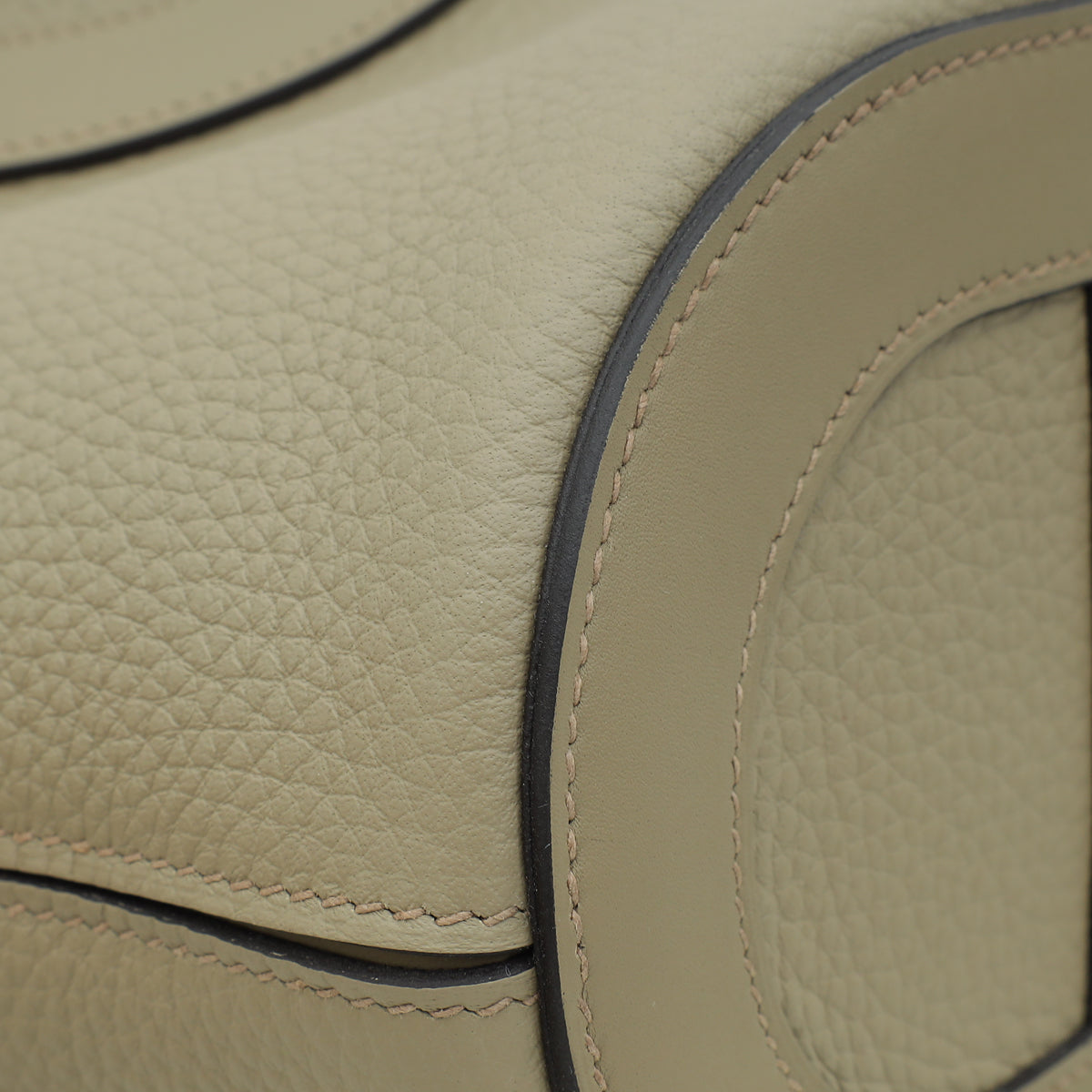 Hermes Beige Marfa In-The-Loop 18 Bag