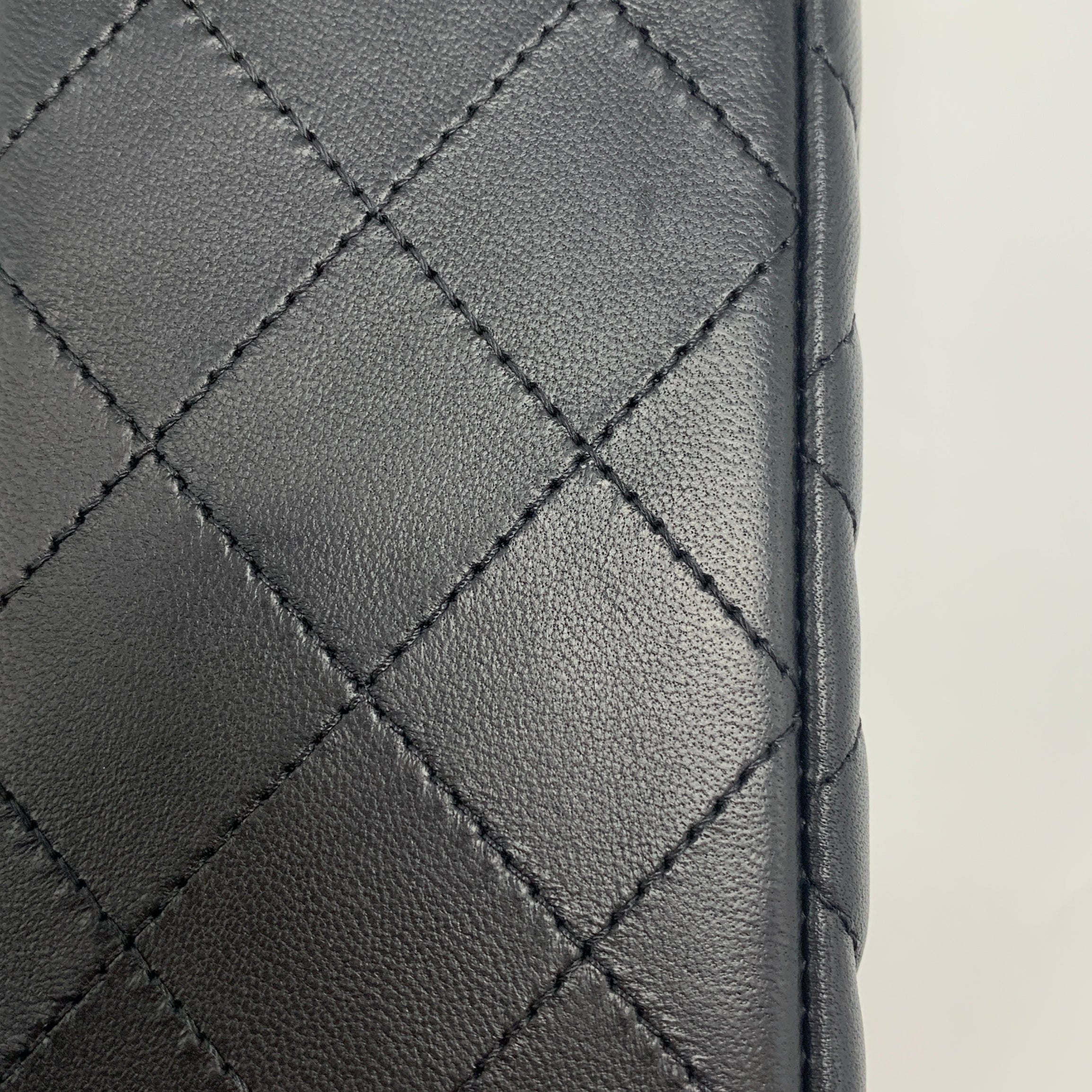 Chanel Classic Mini Rectangular Flap Bag Lambskin Black L (Microchip)