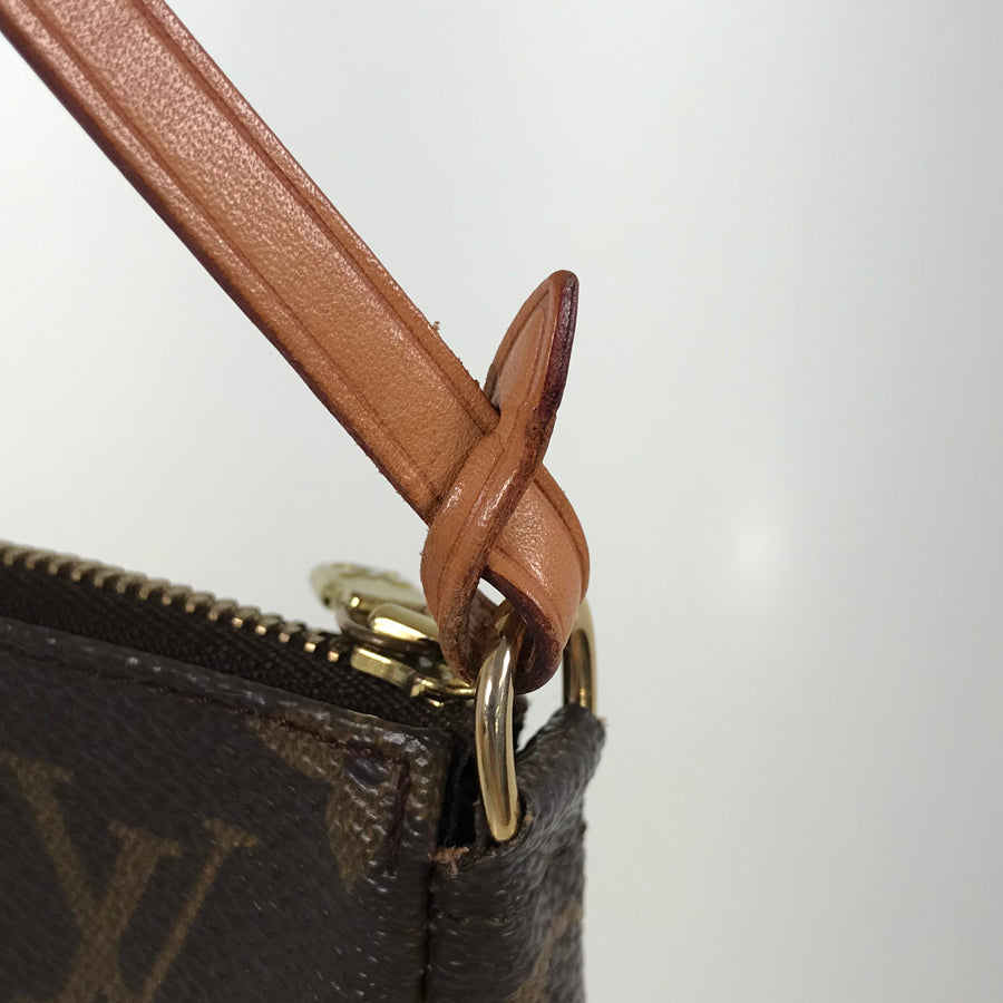 LOUIS VUITTON Monogram Pochette Accessoires M51980 Pouch