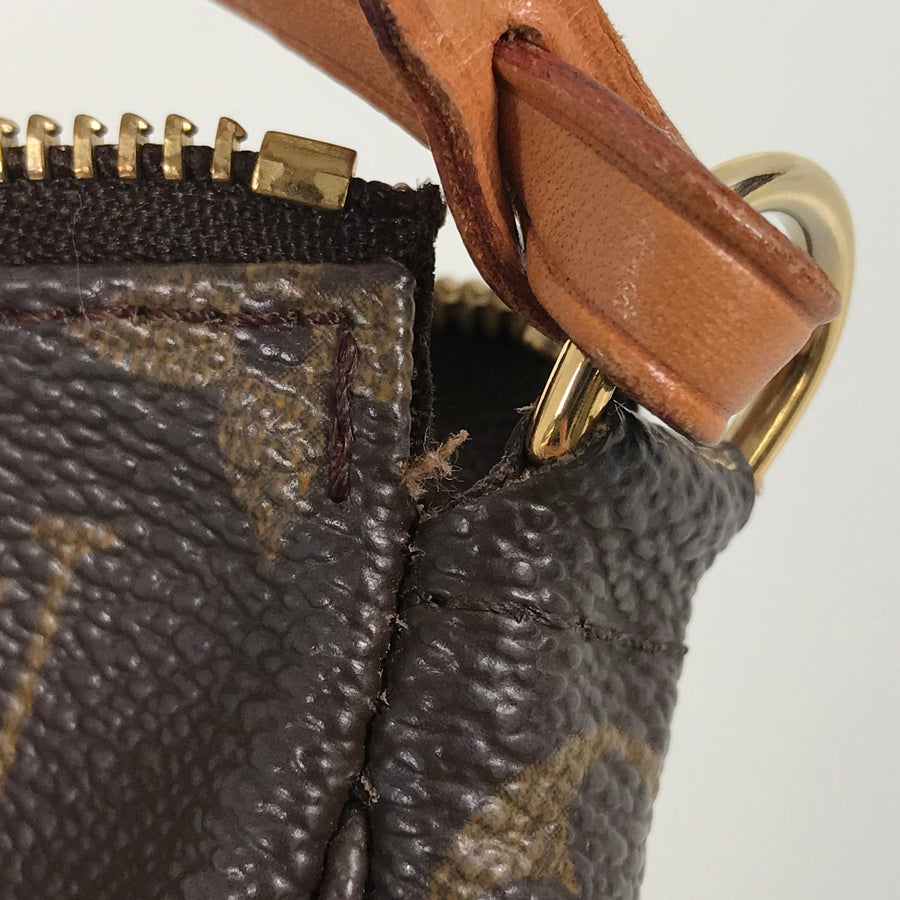 LOUIS VUITTON Monogram Pochette Accessoires M51980 Pouch