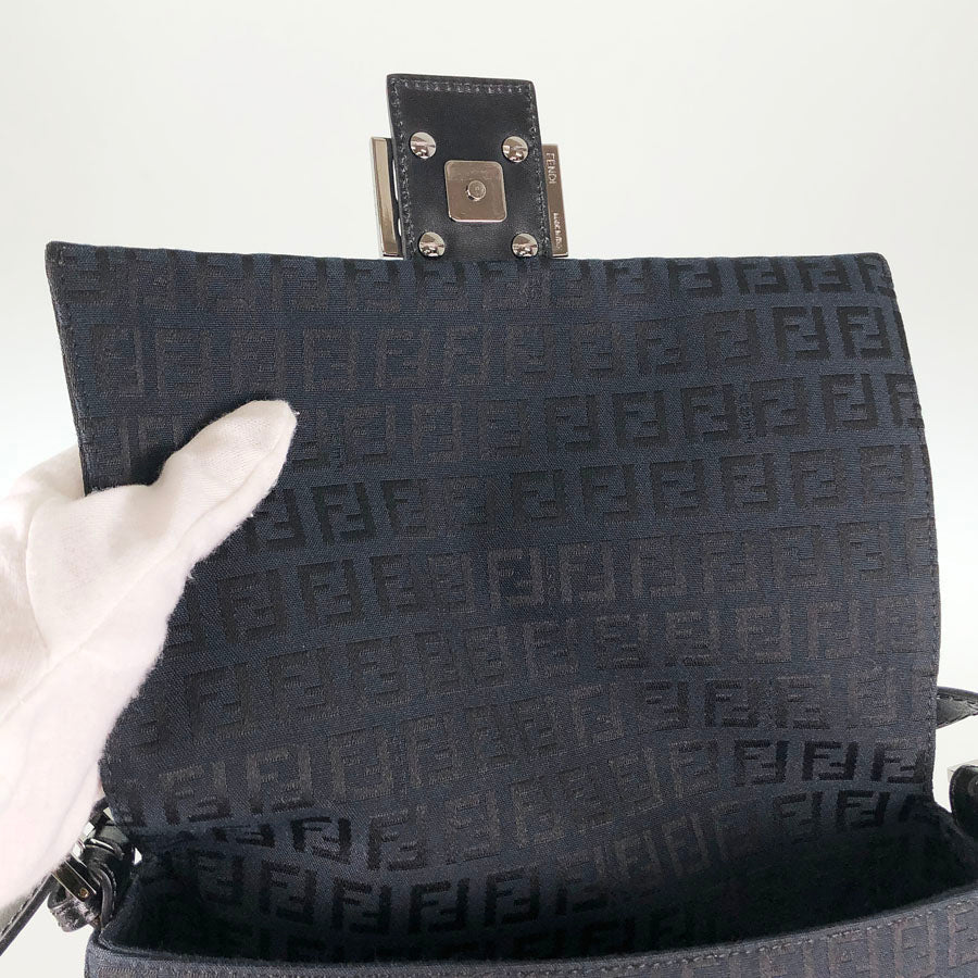 FENDI Zucchino Mamma bucket 8BR001 JQ5 128 2111 Shoulder bag
