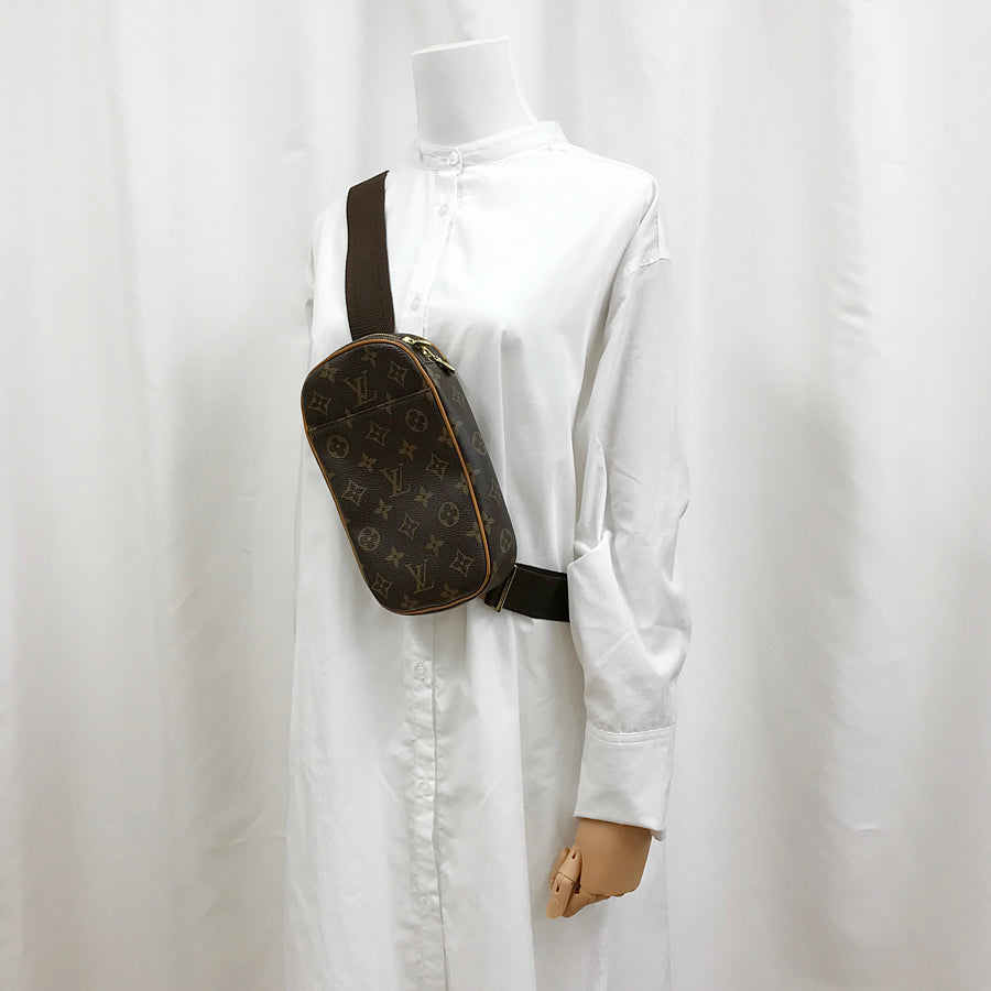 LOUIS VUITTON Monogram Pochette Gange M51870 Sling bag