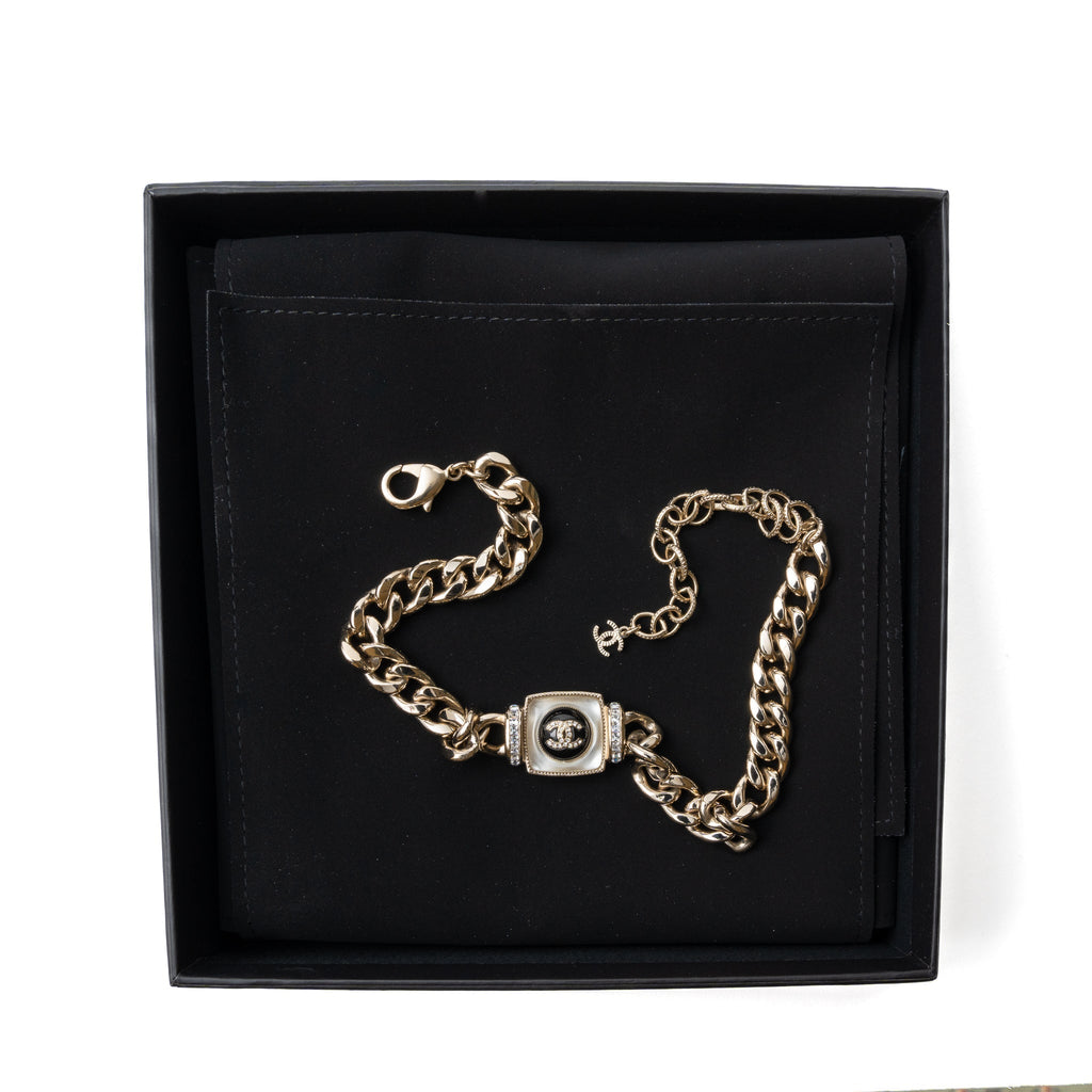 Chanel Square Stud With Crystal CC Logo Choker L