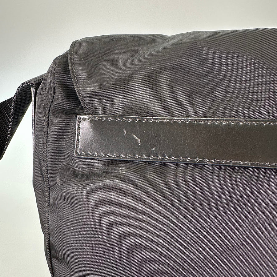 PRADA BT8994 Shoulder bag
