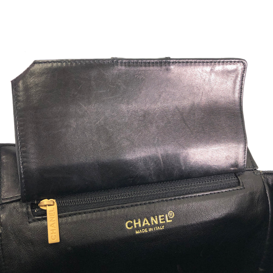 CHANEL Shoulder bag