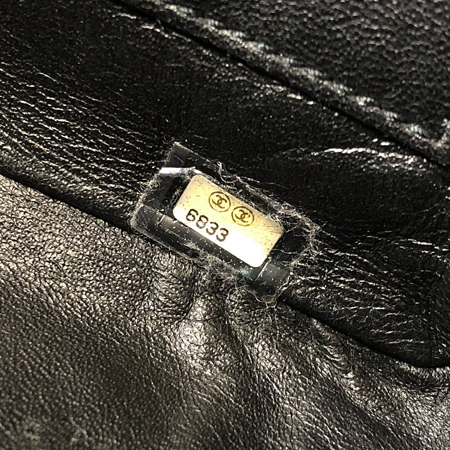 CHANEL Shoulder bag