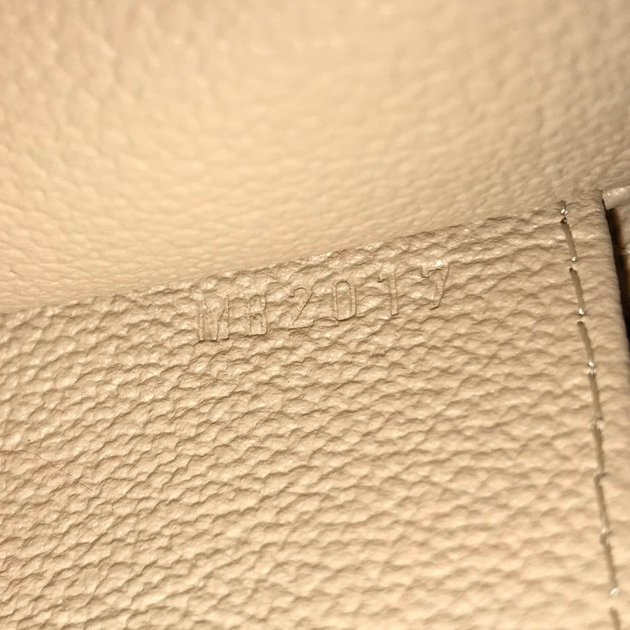 LOUIS VUITTON Monogram Truth Toilette 23 M47524 Pouch