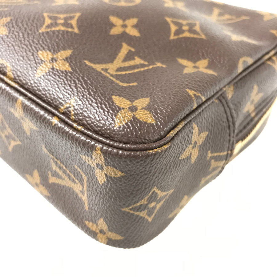 LOUIS VUITTON Monogram Truth Toilette 23 M47524 Pouch