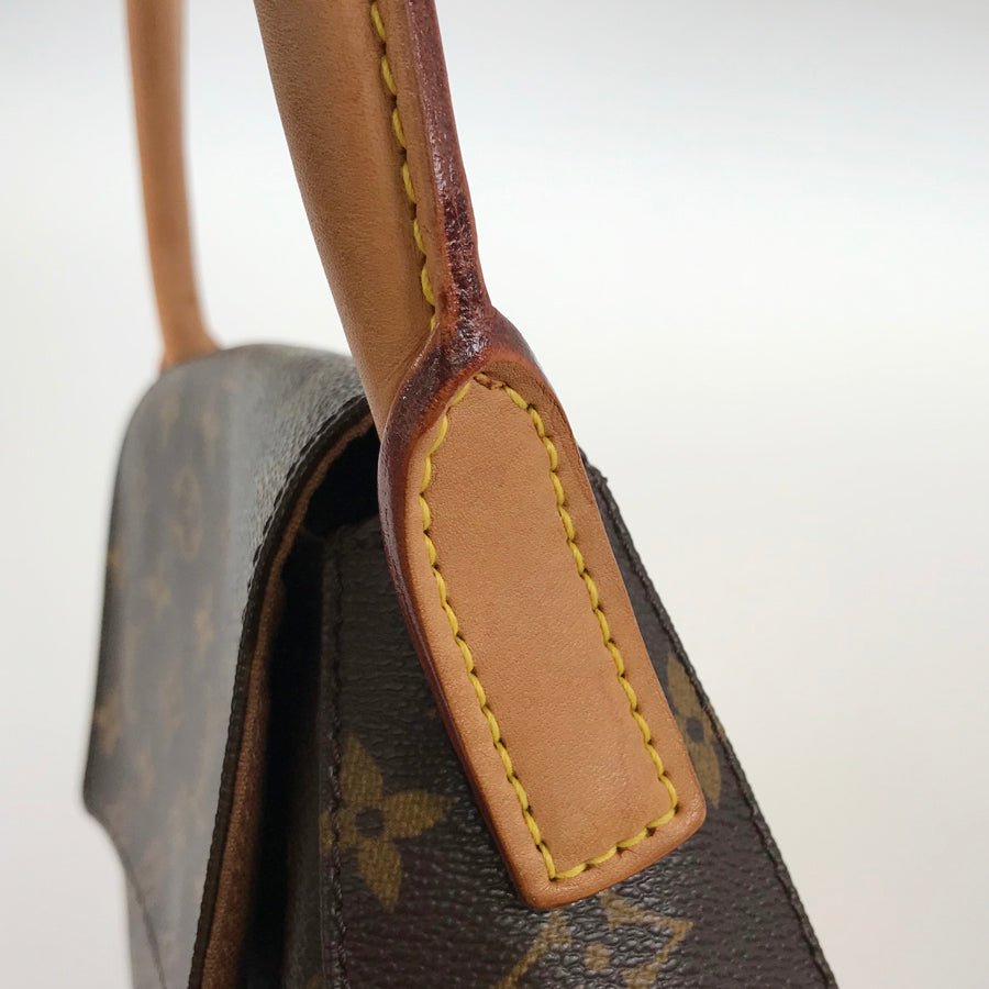 LOUIS VUITTON Monogram Mini Looping M51147 Shoulder bag