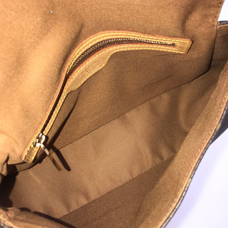 LOUIS VUITTON Monogram Mini Looping M51147 Shoulder bag