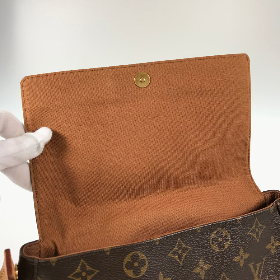 LOUIS VUITTON Monogram Mini Looping M51147 Shoulder bag