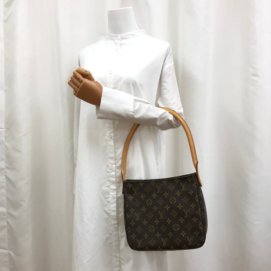 LOUIS VUITTON Monogram Looping MM M51146 Shoulder bag