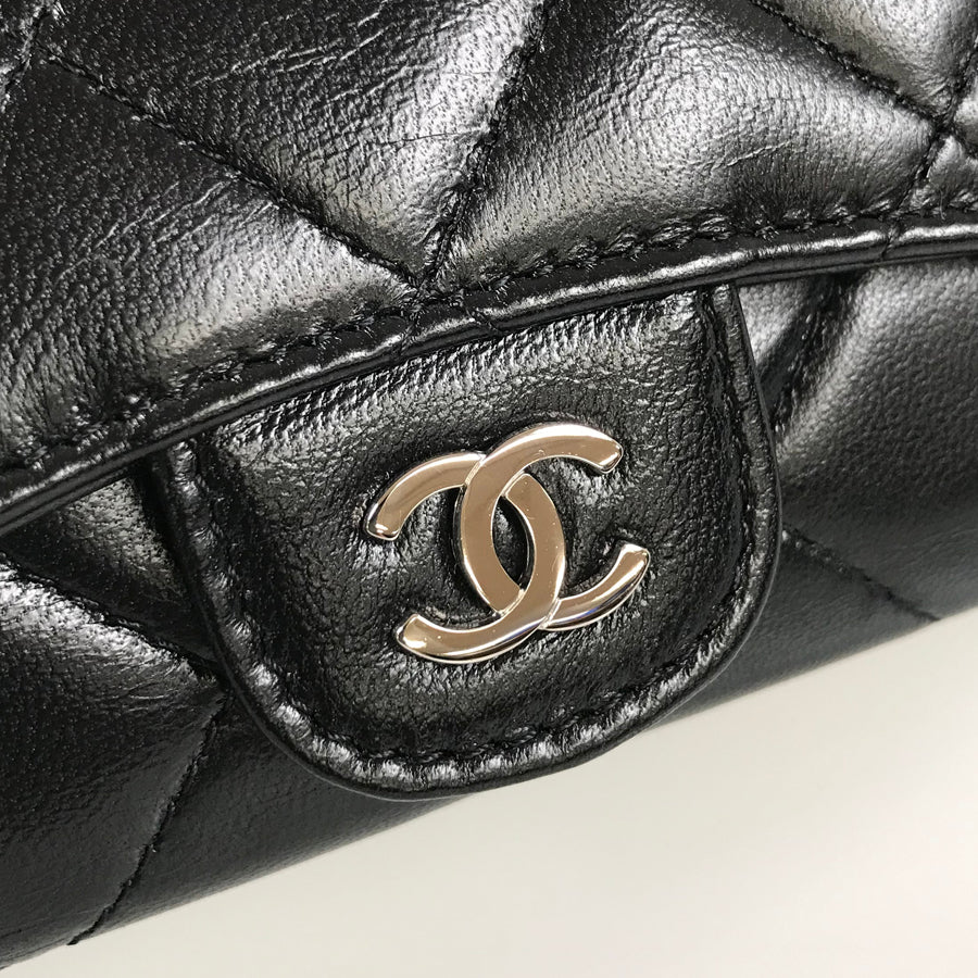 CHANEL Matelasse Key case