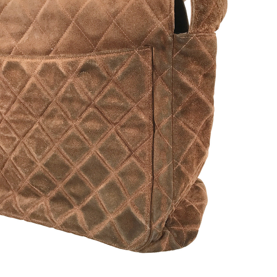 CHANEL Matelasse Shoulder bag