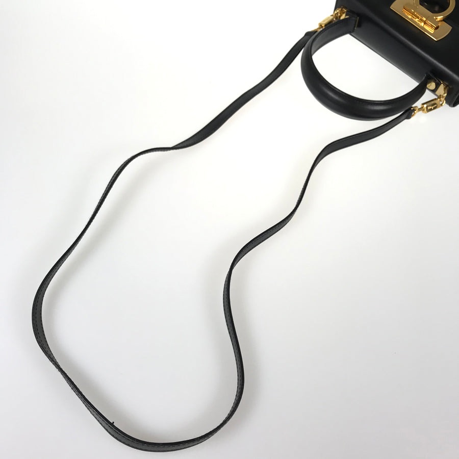 Salvatore Ferragamo Gancini 212193 Hand bag