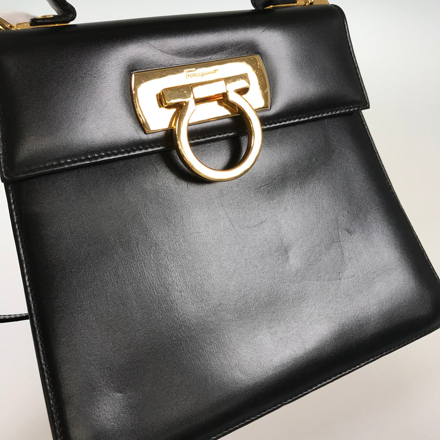 Salvatore Ferragamo Gancini 212193 Hand bag
