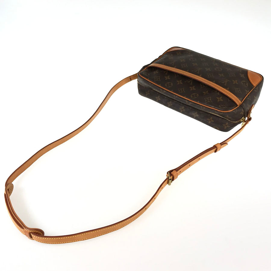 LOUIS VUITTON Monogram Trocadero 30 M51272 Shoulder bag