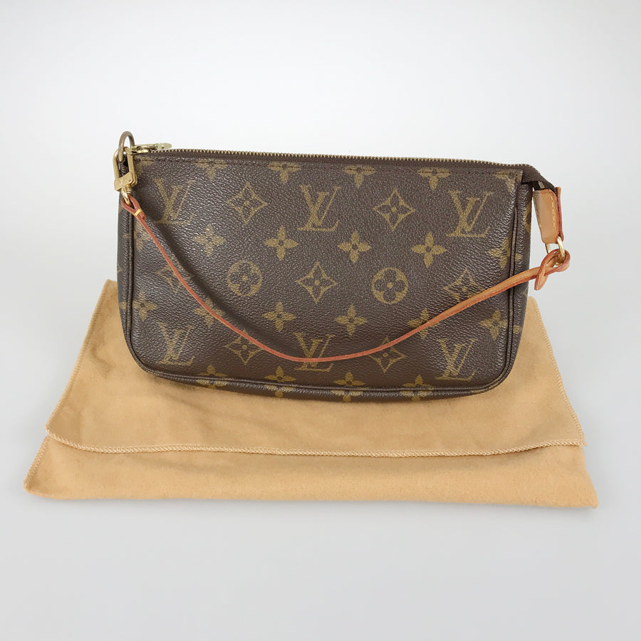 LOUIS VUITTON Monogram Pochette Accessoires M51980 Pouch