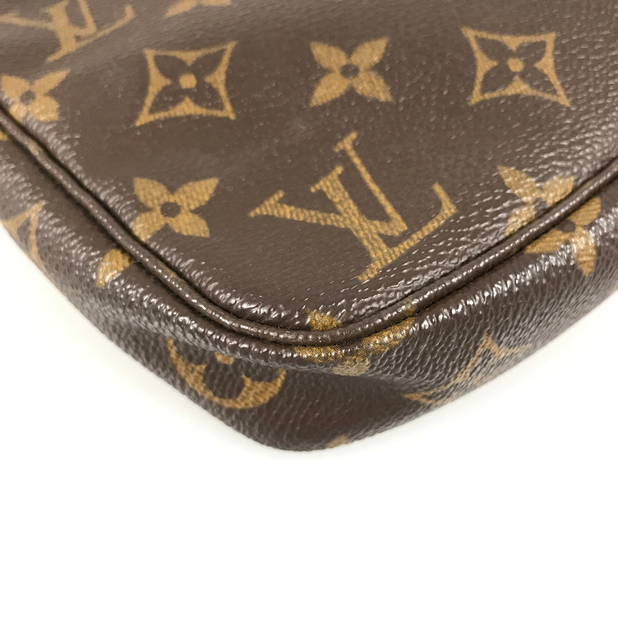LOUIS VUITTON Monogram Pochette Accessoires M51980 Pouch