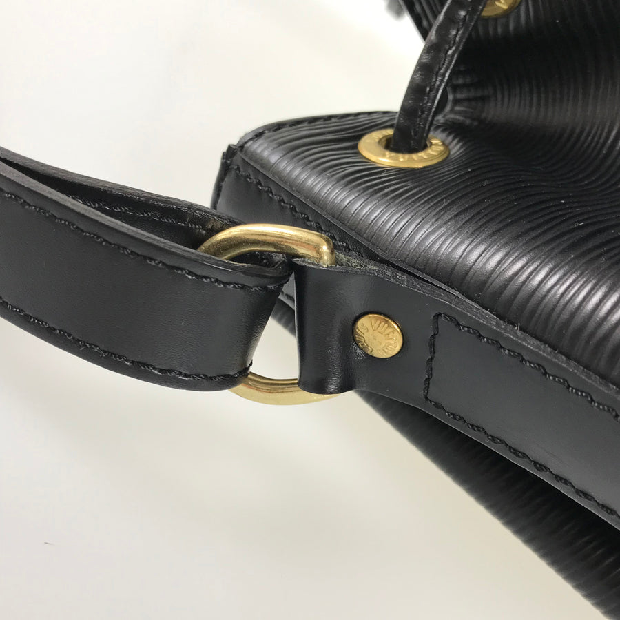 LOUIS VUITTON Epi Petit Noe M59012 Shoulder bag