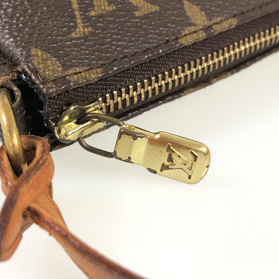 LOUIS VUITTON Monogram Pochette Accessoires M51980 Pouch