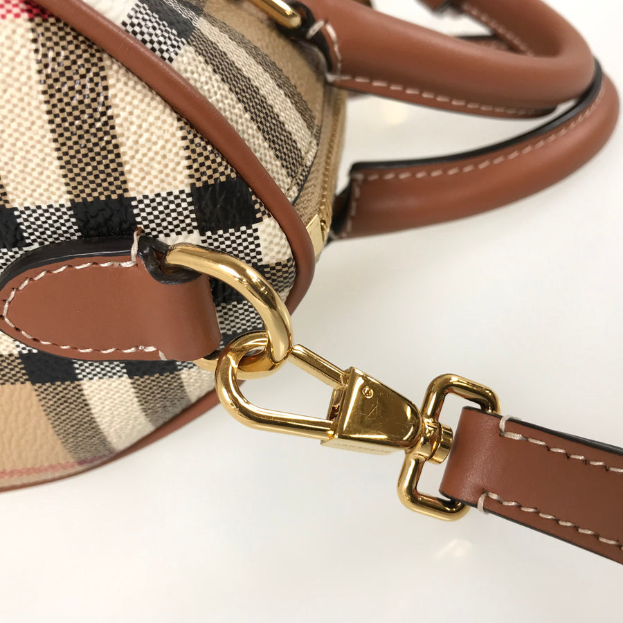 BURBERRY Hand bag