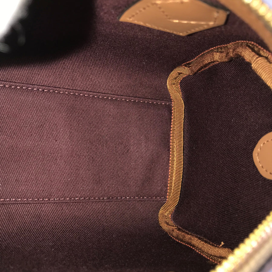 BURBERRY Hand bag