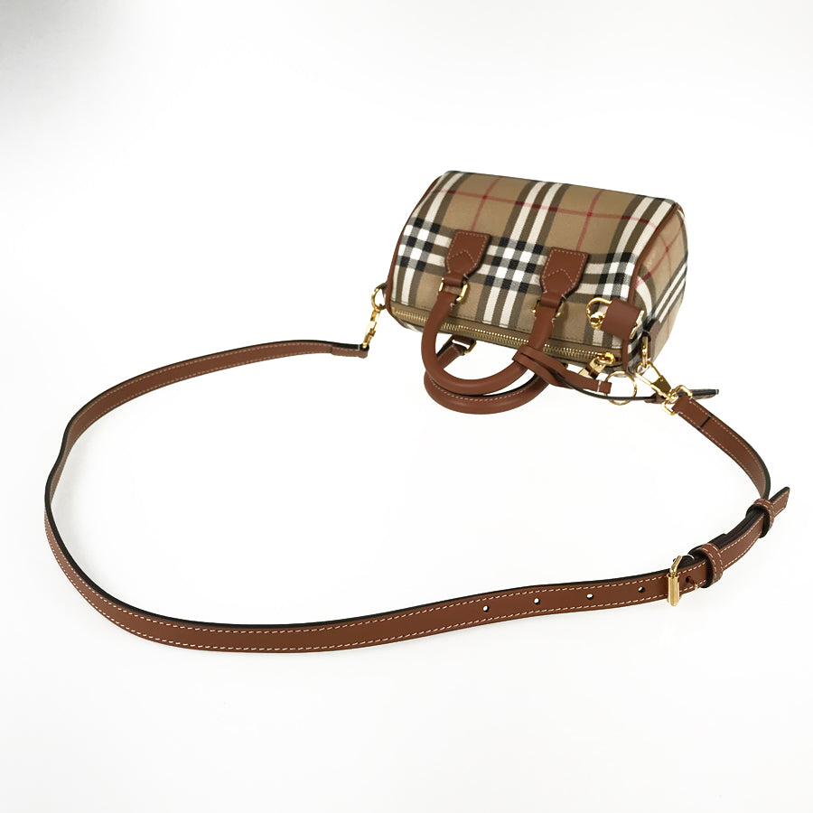 BURBERRY Hand bag