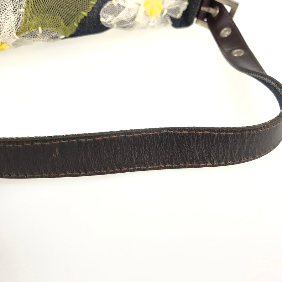 FENDI Mamma baguette 2373 26424 008 Shoulder bag