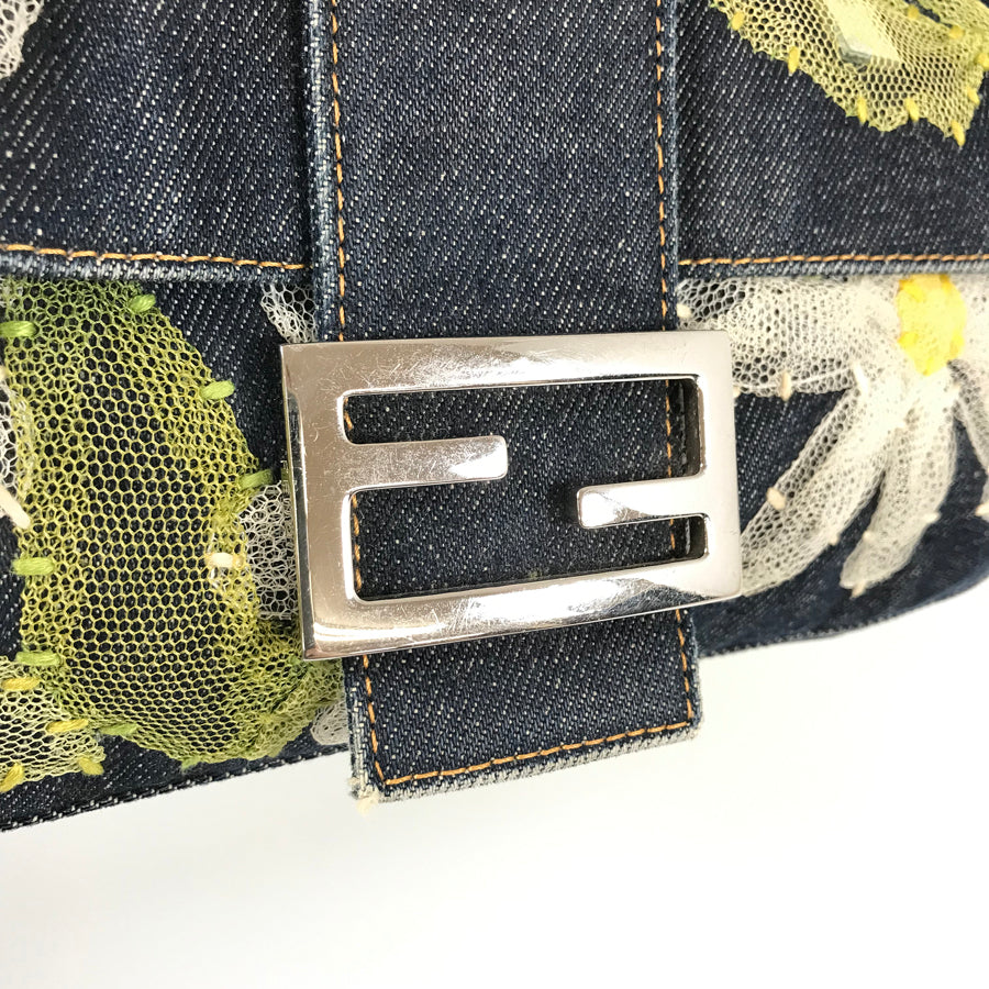 FENDI Mamma baguette 2373 26424 008 Shoulder bag