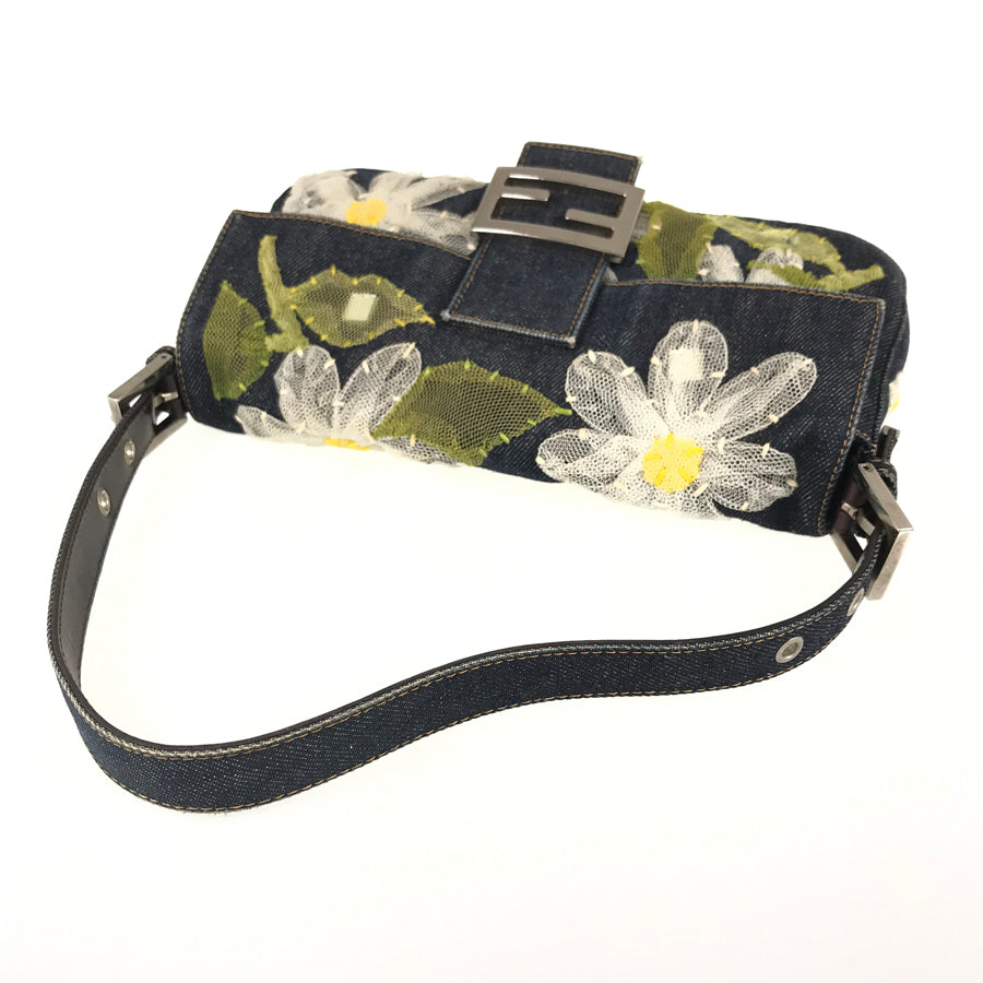 FENDI Mamma baguette 2373 26424 008 Shoulder bag