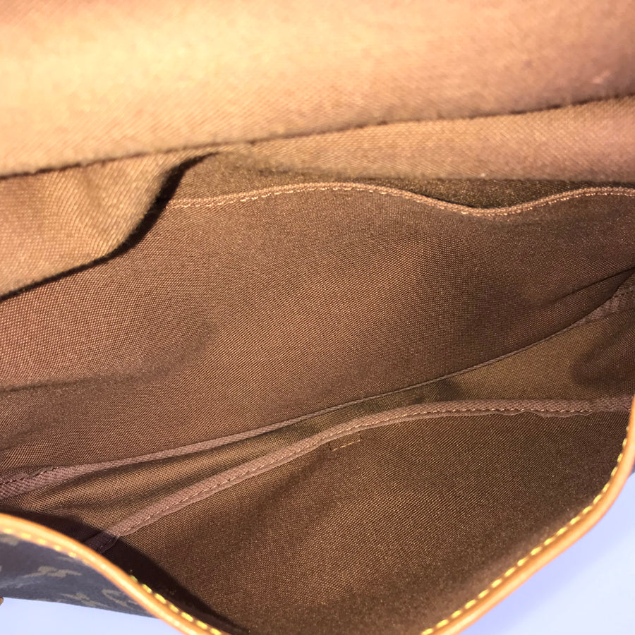 LOUIS VUITTON Monogram Saumur 30 M42256 Shoulder bag