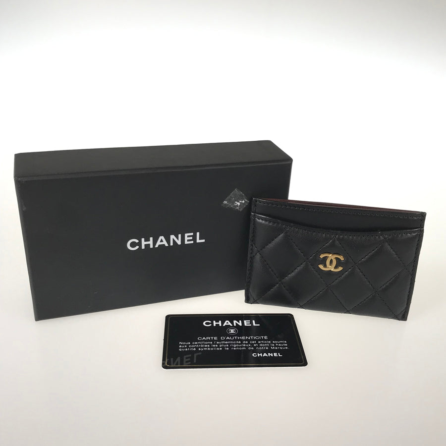 CHANEL Matelasse Card case