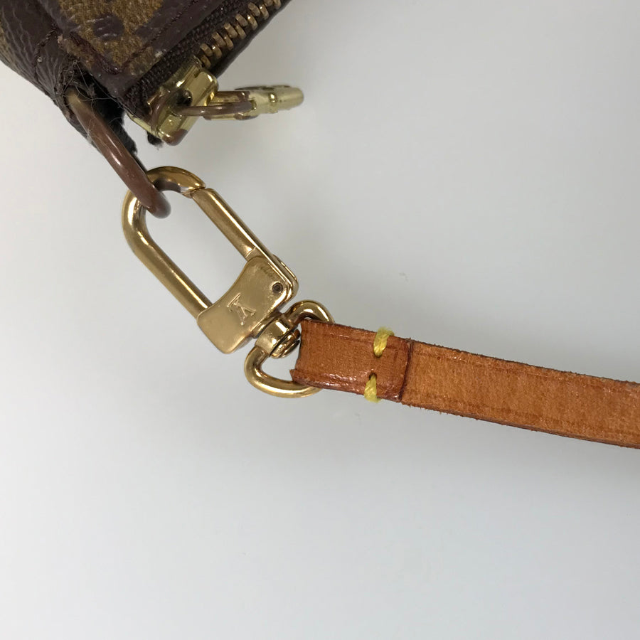 LOUIS VUITTON Monogram Pochette Accessoires M51980 Pouch