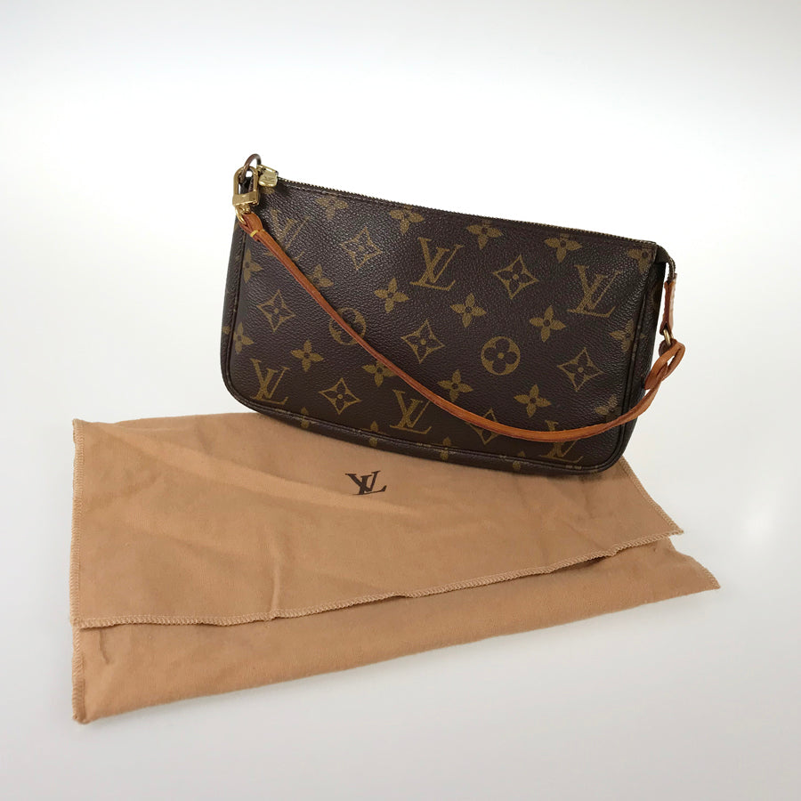 LOUIS VUITTON Monogram Pochette Accessoires M51980 Pouch