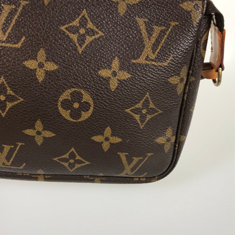 LOUIS VUITTON Monogram Pochette Accessoires M51980 Pouch