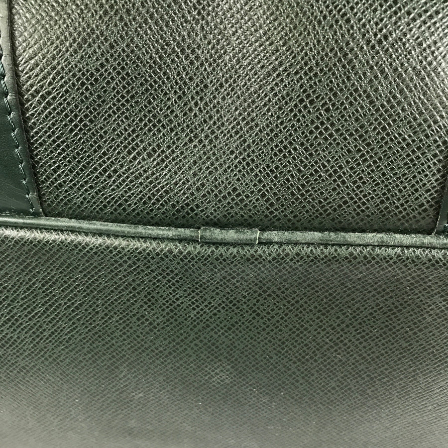 LOUIS VUITTON Taiga Kendall GM M30114 Boston bag