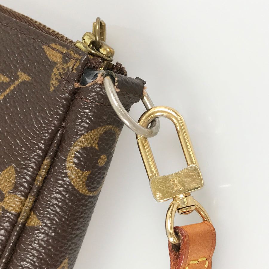 LOUIS VUITTON Monogram Pochette Accessoires M51980 Pouch