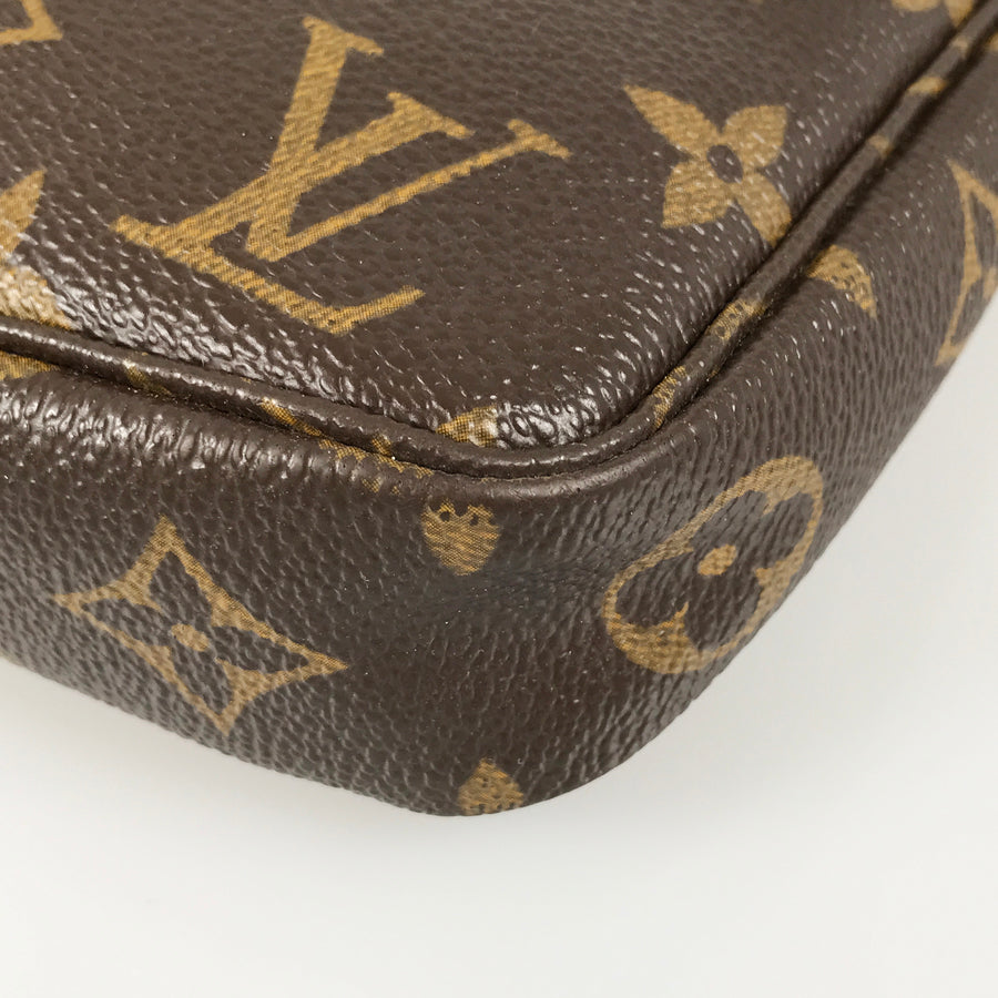 LOUIS VUITTON Monogram Pochette Accessoires M51980 Pouch