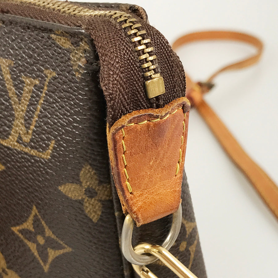 LOUIS VUITTON Monogram Pochette Accessoires M51980 Pouch