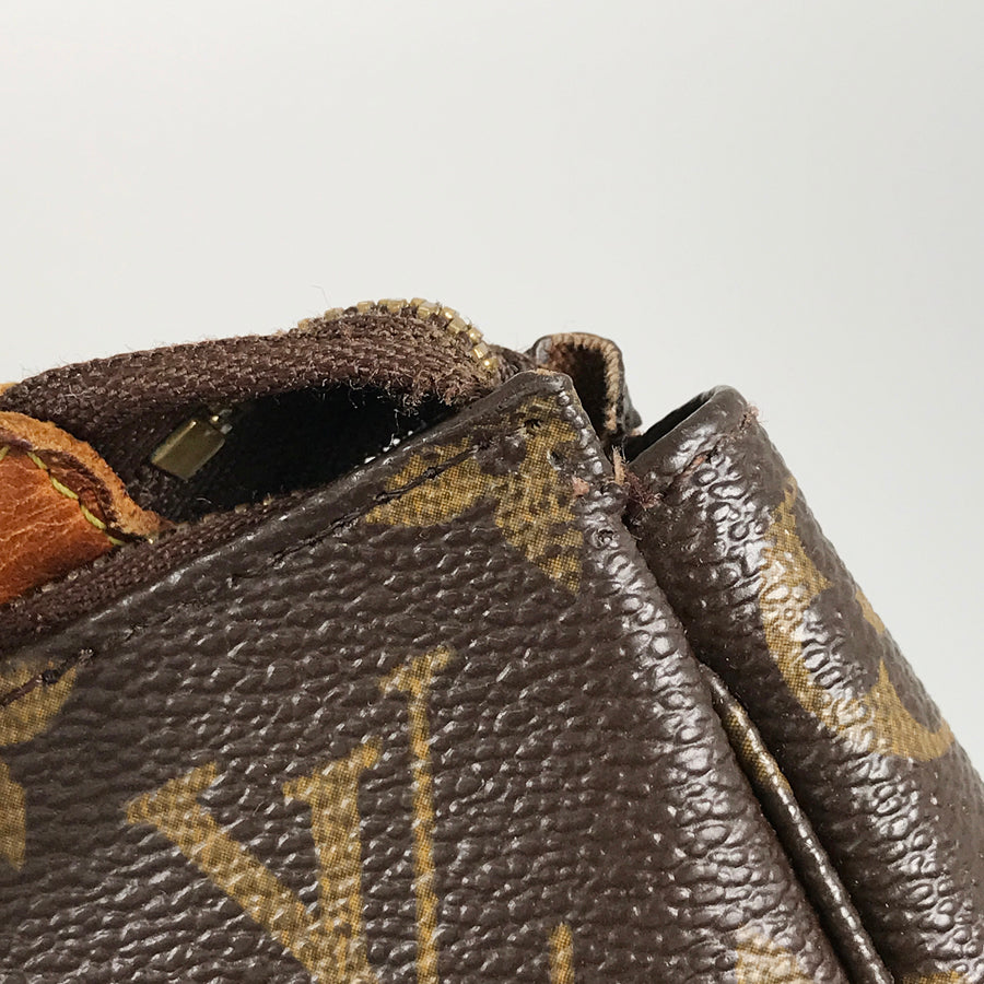 LOUIS VUITTON Monogram Pochette Accessoires M51980 Pouch