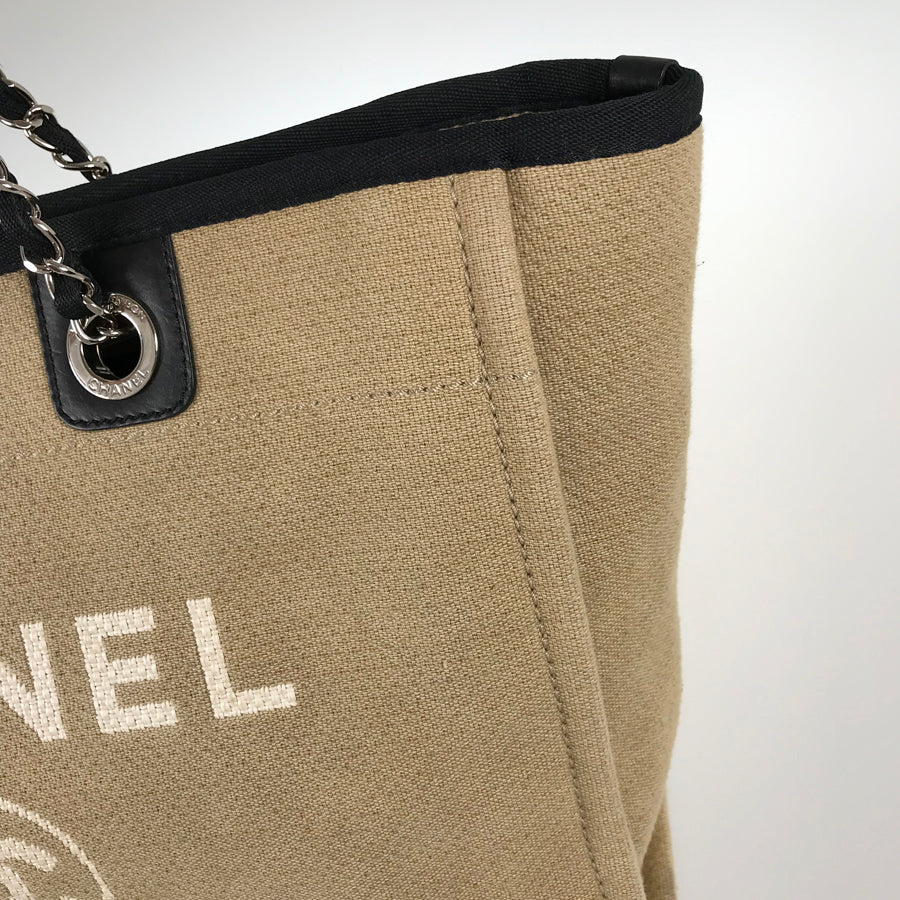 CHANEL Deauville MM Tote bag