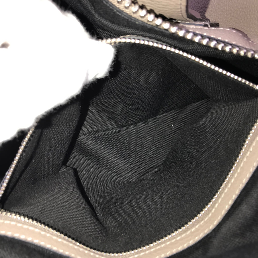 Givenchy Nightingale M BB05097025 286 Hand bag