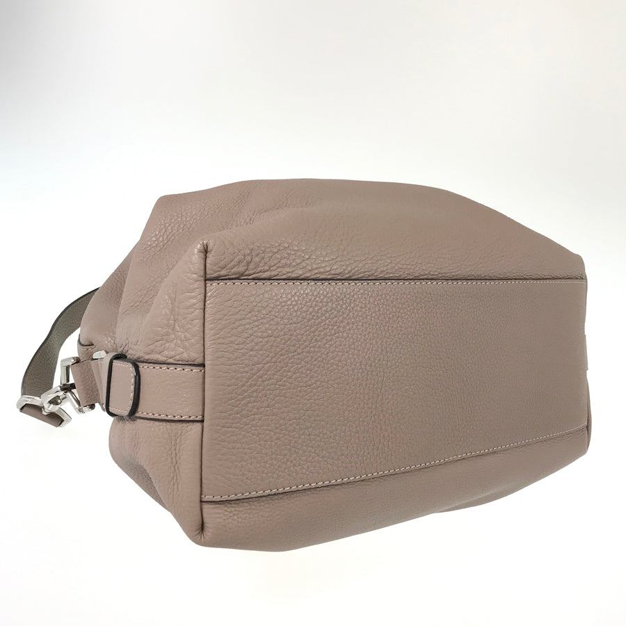 Givenchy Nightingale M BB05097025 286 Hand bag