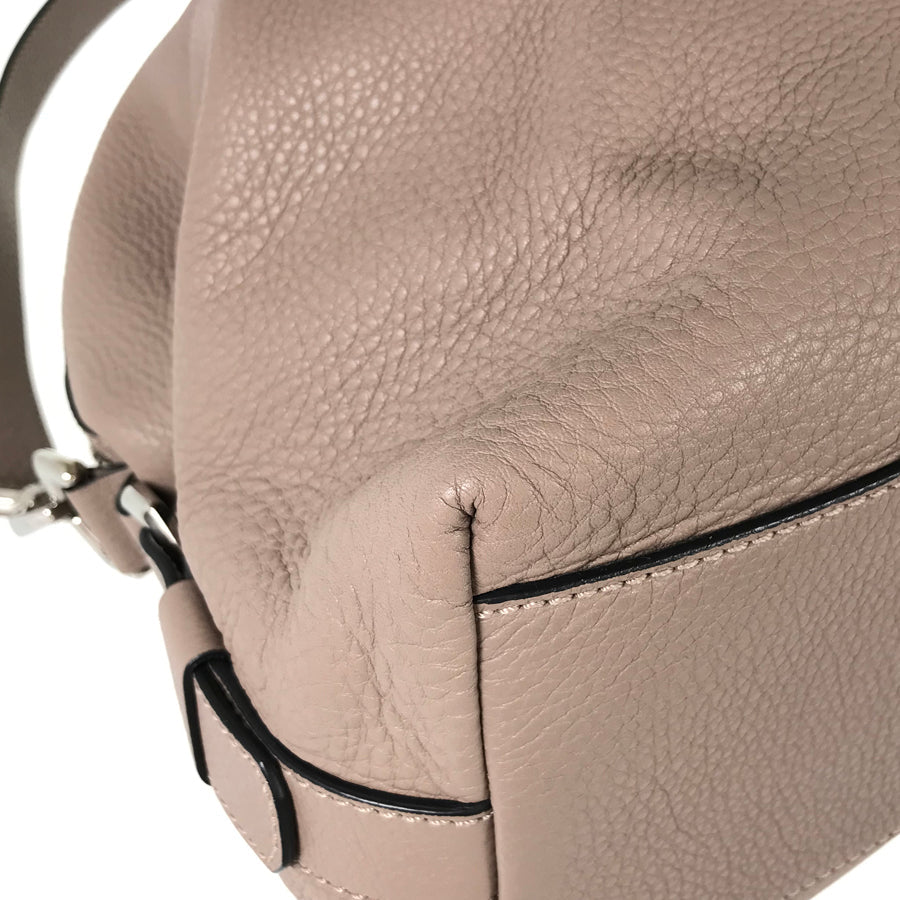 Givenchy Nightingale M BB05097025 286 Hand bag