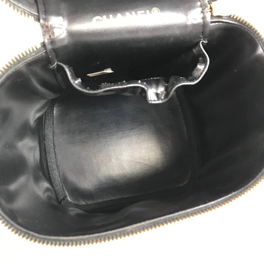 CHANEL Vanity case