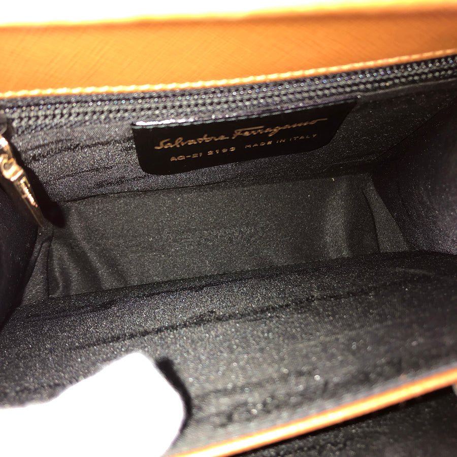 Salvatore Ferragamo Gancini AQ-21 2193 Hand bag