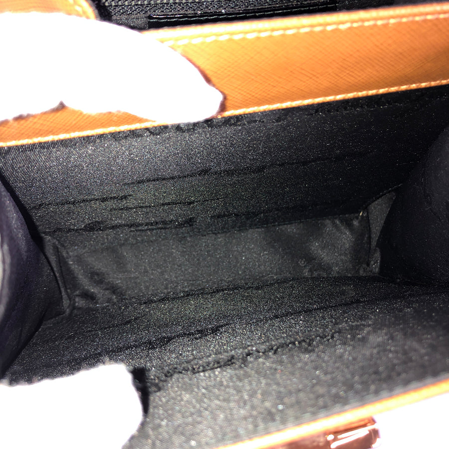 Salvatore Ferragamo Gancini AQ-21 2193 Hand bag