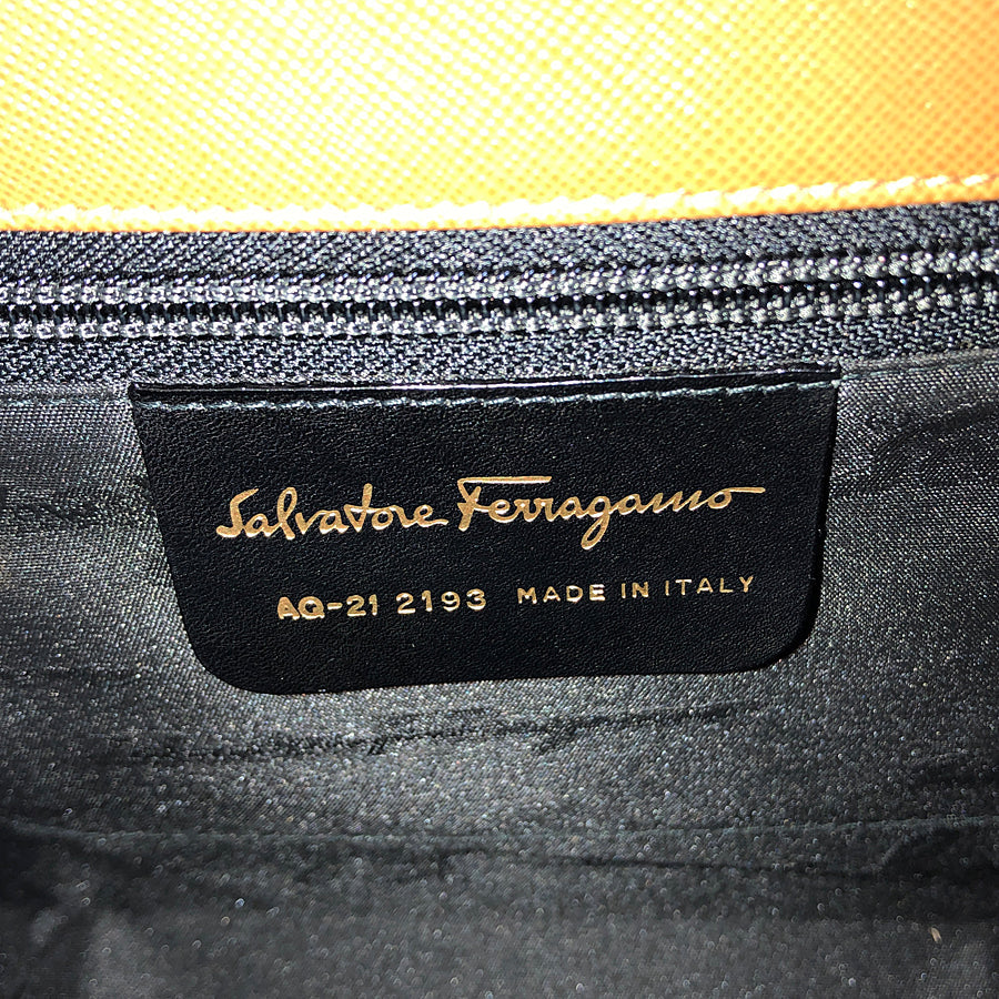 Salvatore Ferragamo Gancini AQ-21 2193 Hand bag