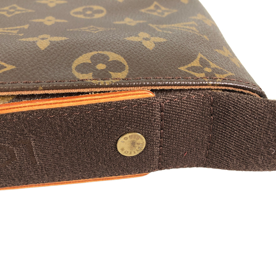 LOUIS VUITTON Monogram Messenger Beaubourg MM M97038 Shoulder bag